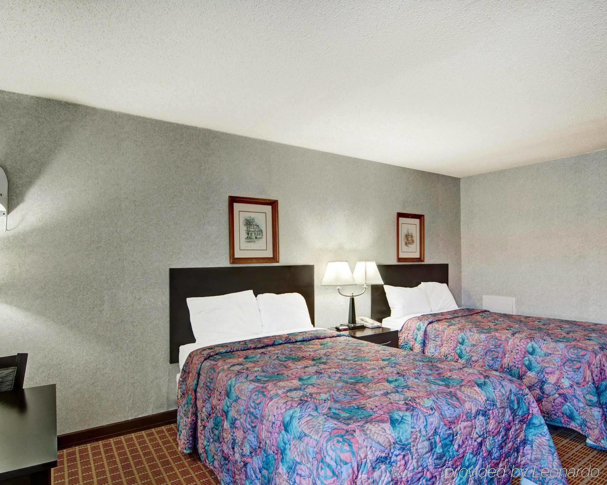 Days Inn By Wyndham הריסונבורג מראה חיצוני תמונה